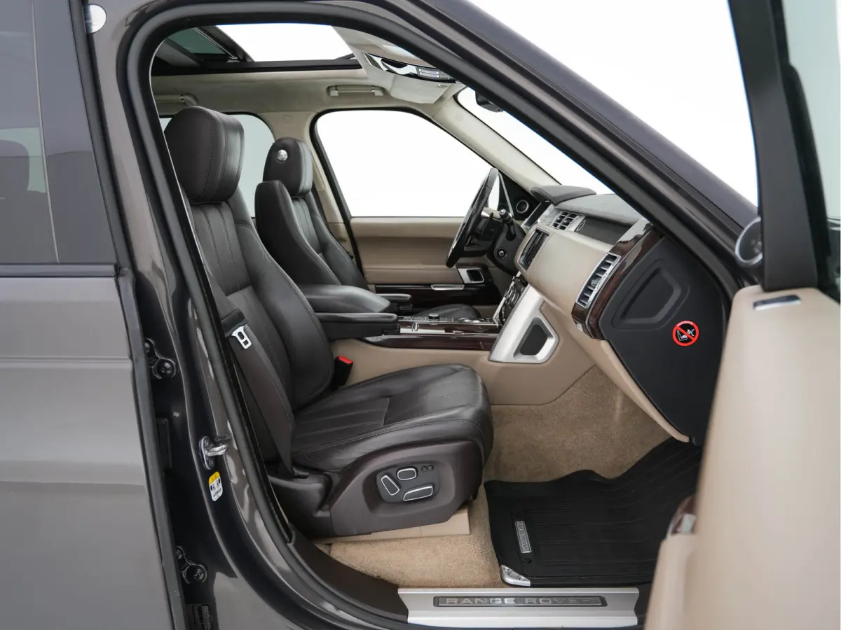 4.4 SDV8 Vogue AWD Aut. *PANO | DIGI-COCKPIT | MERIDIAN-AUDIO | SURROUND-VIEW | MEMORY-PACK |  KEYLESS | OXFORD-FULL-LEATHER | BI-XENON | NAVI-FULLMAP | ECC | PDC | CRUISE | COMFORT-SEATS | 