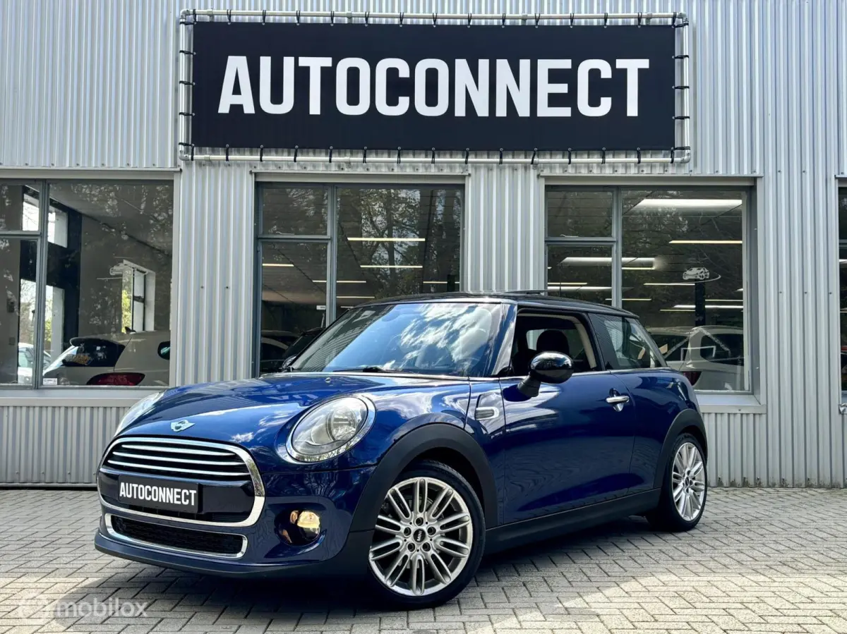 MINI Cooper 2015 Benzine Handgeschakeld leasen