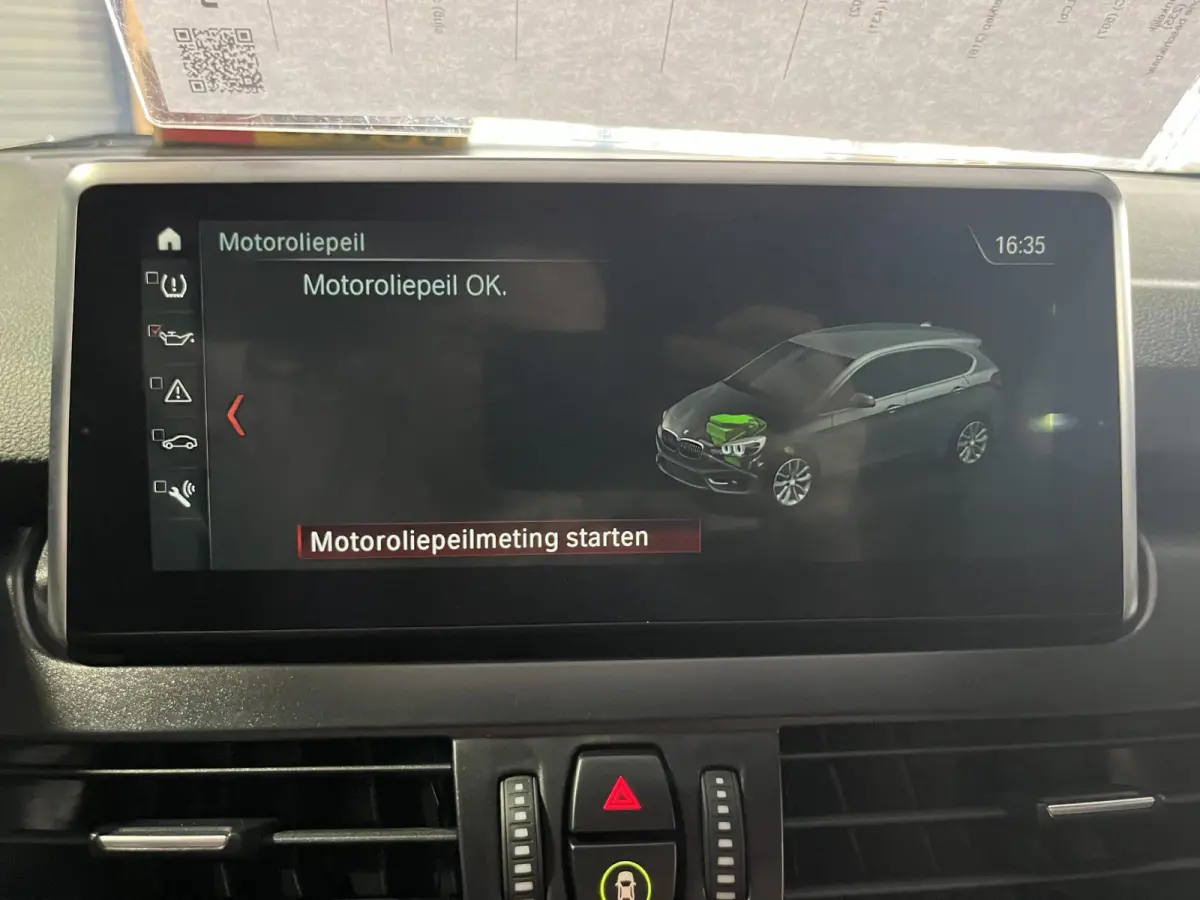 220i High Executive | M-Sport | HUD | Automaat | Trekhaak afneembaar 1.500 kg | NAP | 1e eigenaar