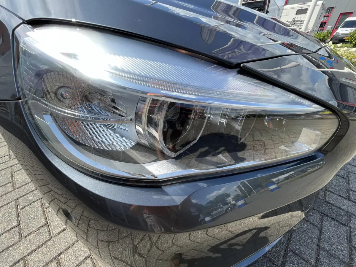 220i High Executive | M-Sport | HUD | Automaat | Trekhaak afneembaar 1.500 kg | NAP | 1e eigenaar