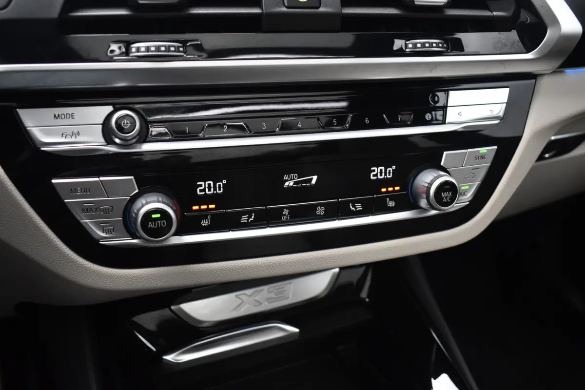 xDrive30e High Executive M Sport | Pano | ACC | 360 Camera | Harman/Kardon | Orig. NL |
