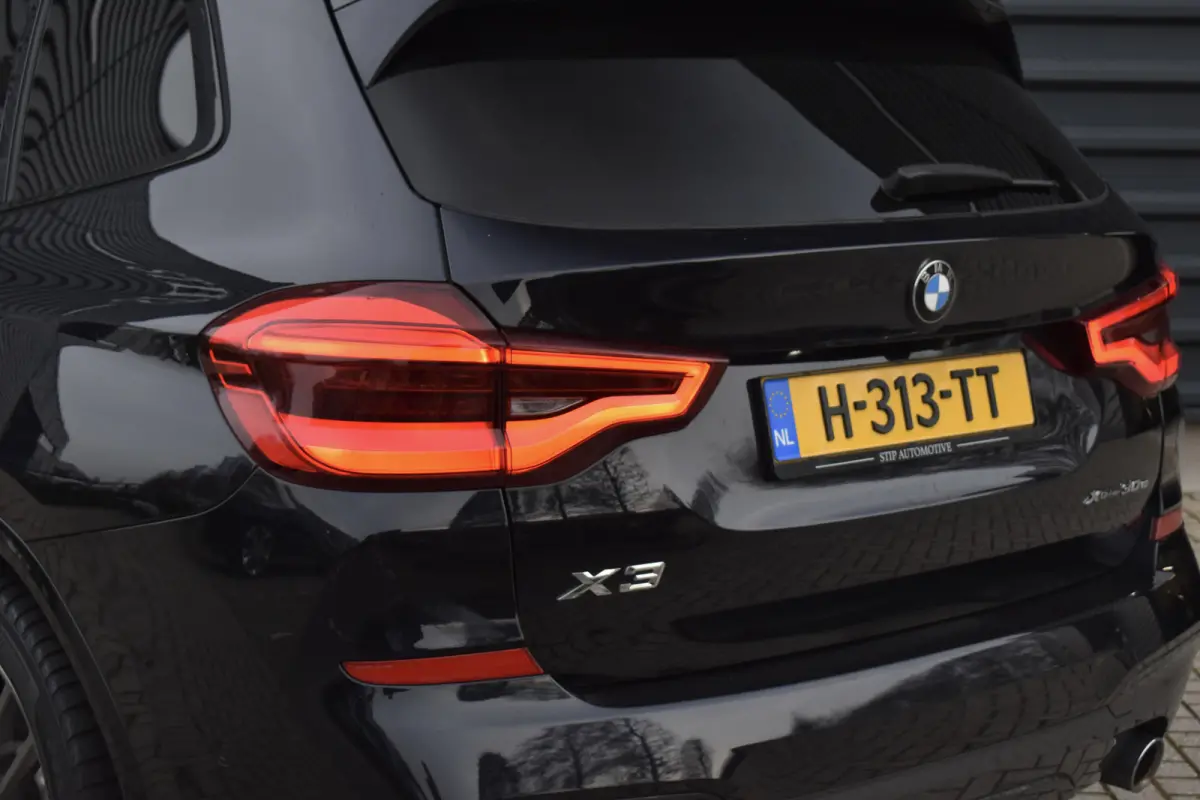 xDrive30e High Executive M Sport | Pano | ACC | 360 Camera | Harman/Kardon | Orig. NL |