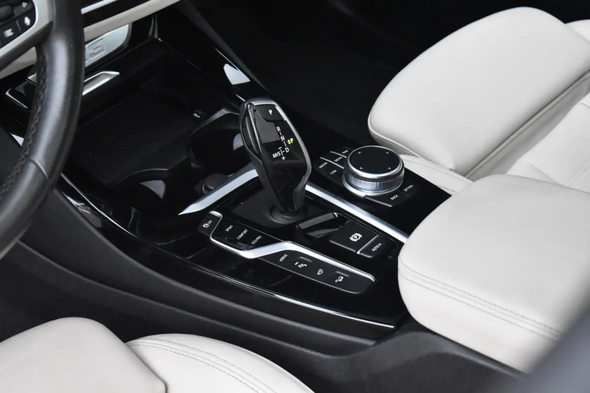 xDrive30e High Executive M Sport | Pano | ACC | 360 Camera | Harman/Kardon | Orig. NL |