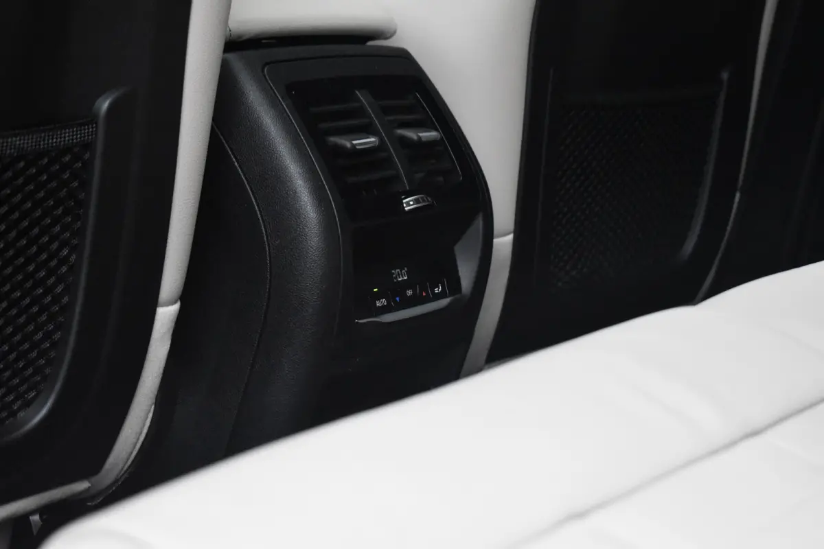 xDrive30e High Executive M Sport | Pano | ACC | 360 Camera | Harman/Kardon | Orig. NL |