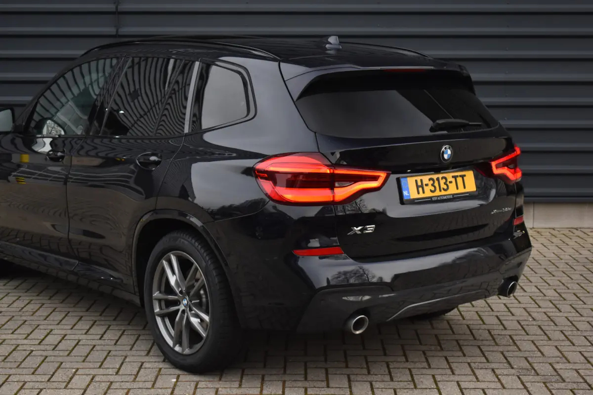 xDrive30e High Executive M Sport | Pano | ACC | 360 Camera | Harman/Kardon | Orig. NL |