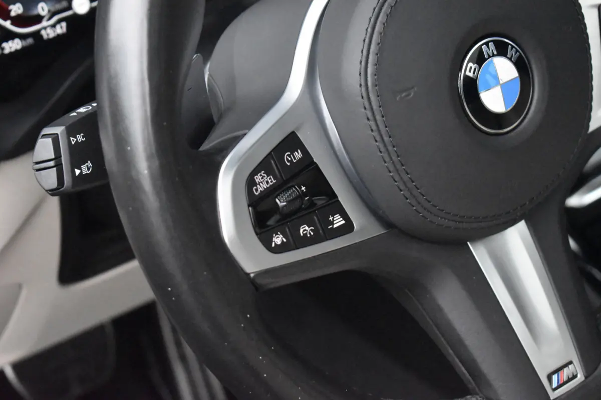 xDrive30e High Executive M Sport | Pano | ACC | 360 Camera | Harman/Kardon | Orig. NL |