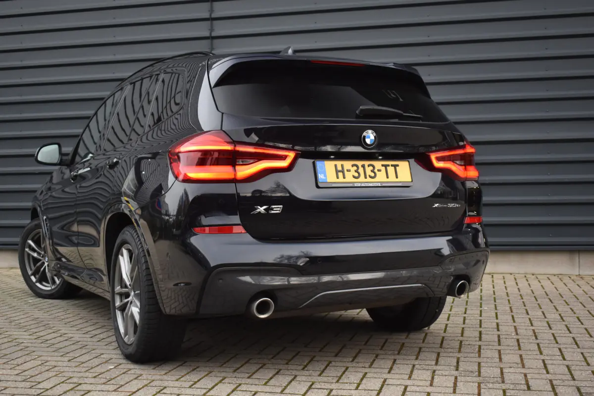 xDrive30e High Executive M Sport | Pano | ACC | 360 Camera | Harman/Kardon | Orig. NL |