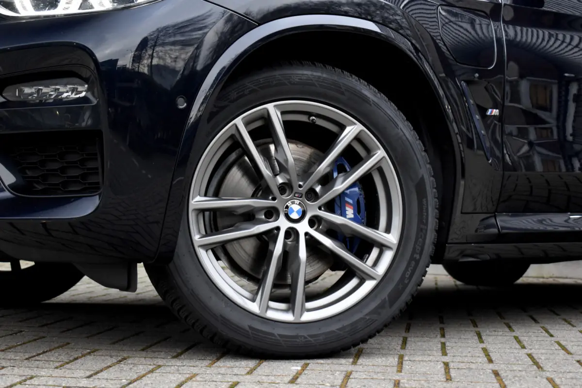xDrive30e High Executive M Sport | Pano | ACC | 360 Camera | Harman/Kardon | Orig. NL |
