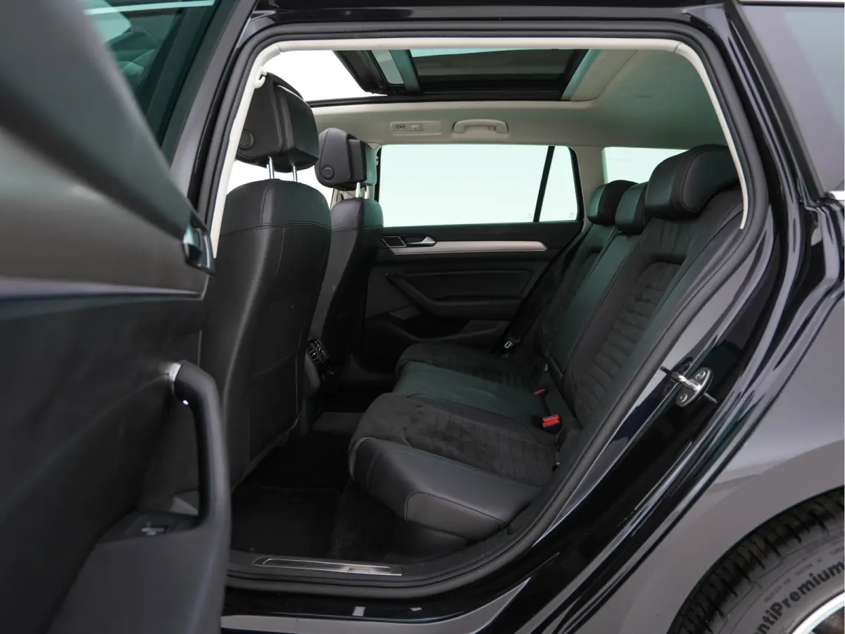 2.0 BiTDI 4Motion Highline (INCL-BTW) Aut. *PANO | ADAPTIVE-CRUISE | DIGI-COCKPIT | NAVI-FULLMAP | LEATHER-ALCANTARA | FULL-LED | ERGONOMIC-COMFORTSEATS | KEYLESS | ECC | PARKPILOT | TOWBAR 