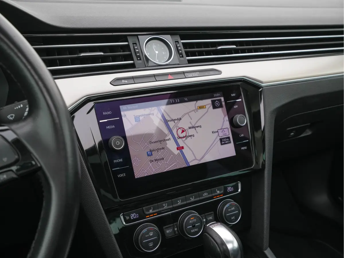 2.0 BiTDI 4Motion Highline (INCL-BTW) Aut. *PANO | ADAPTIVE-CRUISE | DIGI-COCKPIT | NAVI-FULLMAP | LEATHER-ALCANTARA | FULL-LED | ERGONOMIC-COMFORTSEATS | KEYLESS | ECC | PARKPILOT | TOWBAR 