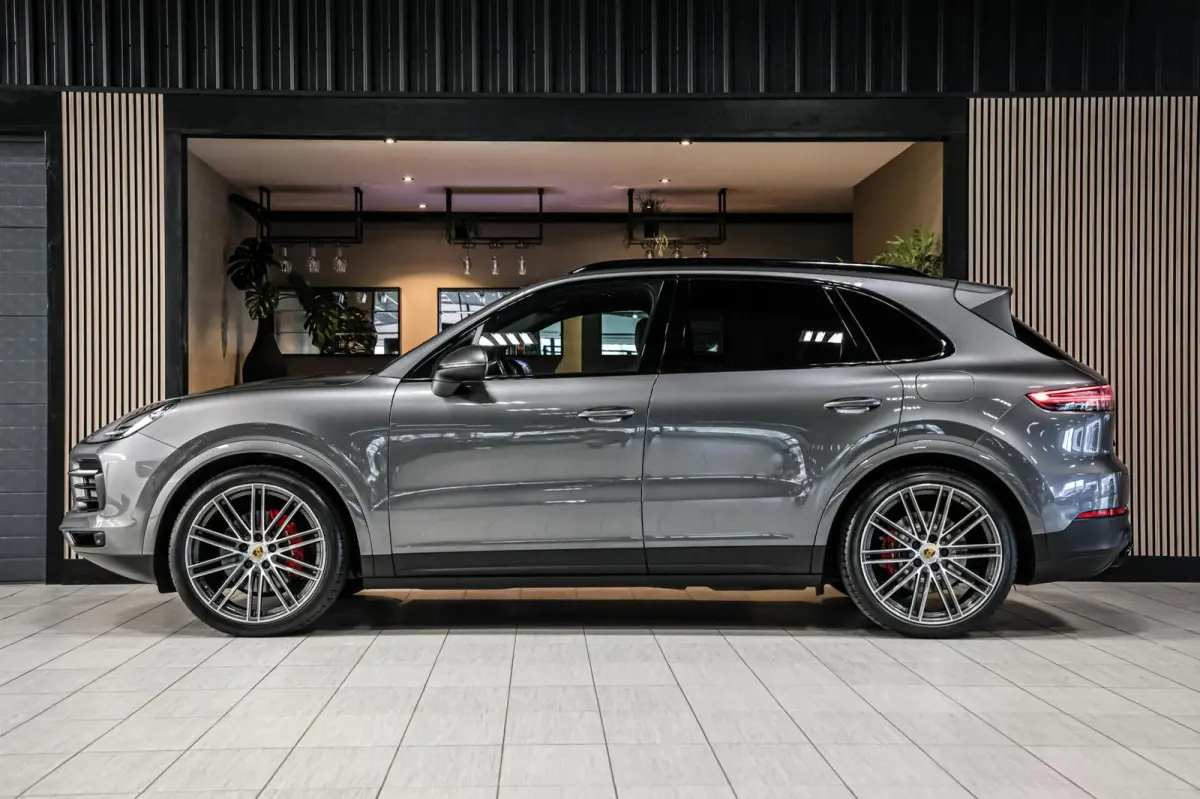3.0 E-Hybrid|Dealer ondh.|Sportchrono|477 PK