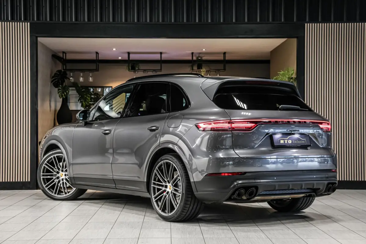 3.0 E-Hybrid|Dealer ondh.|Sportchrono|477 PK