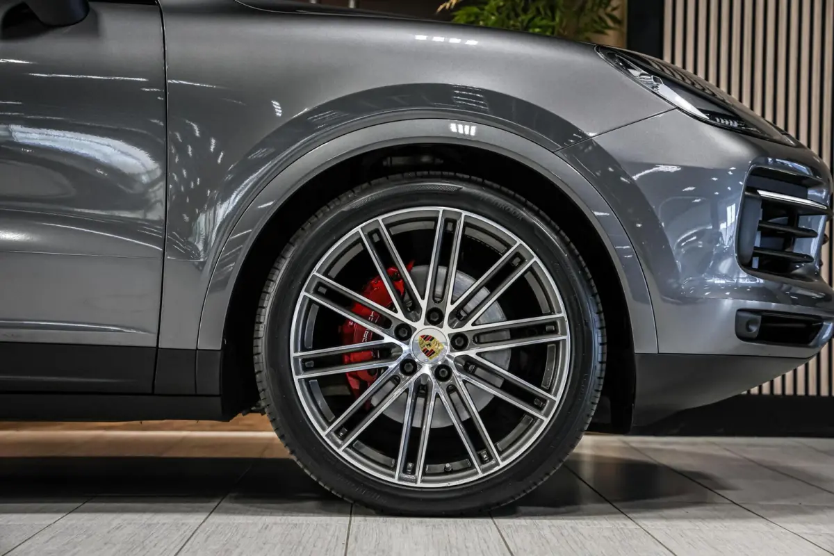 3.0 E-Hybrid|Dealer ondh.|Sportchrono|477 PK