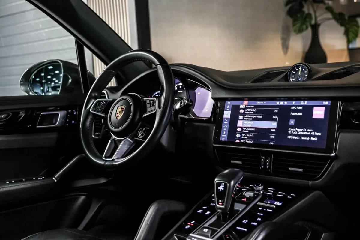 3.0 E-Hybrid|Dealer ondh.|Sportchrono|477 PK