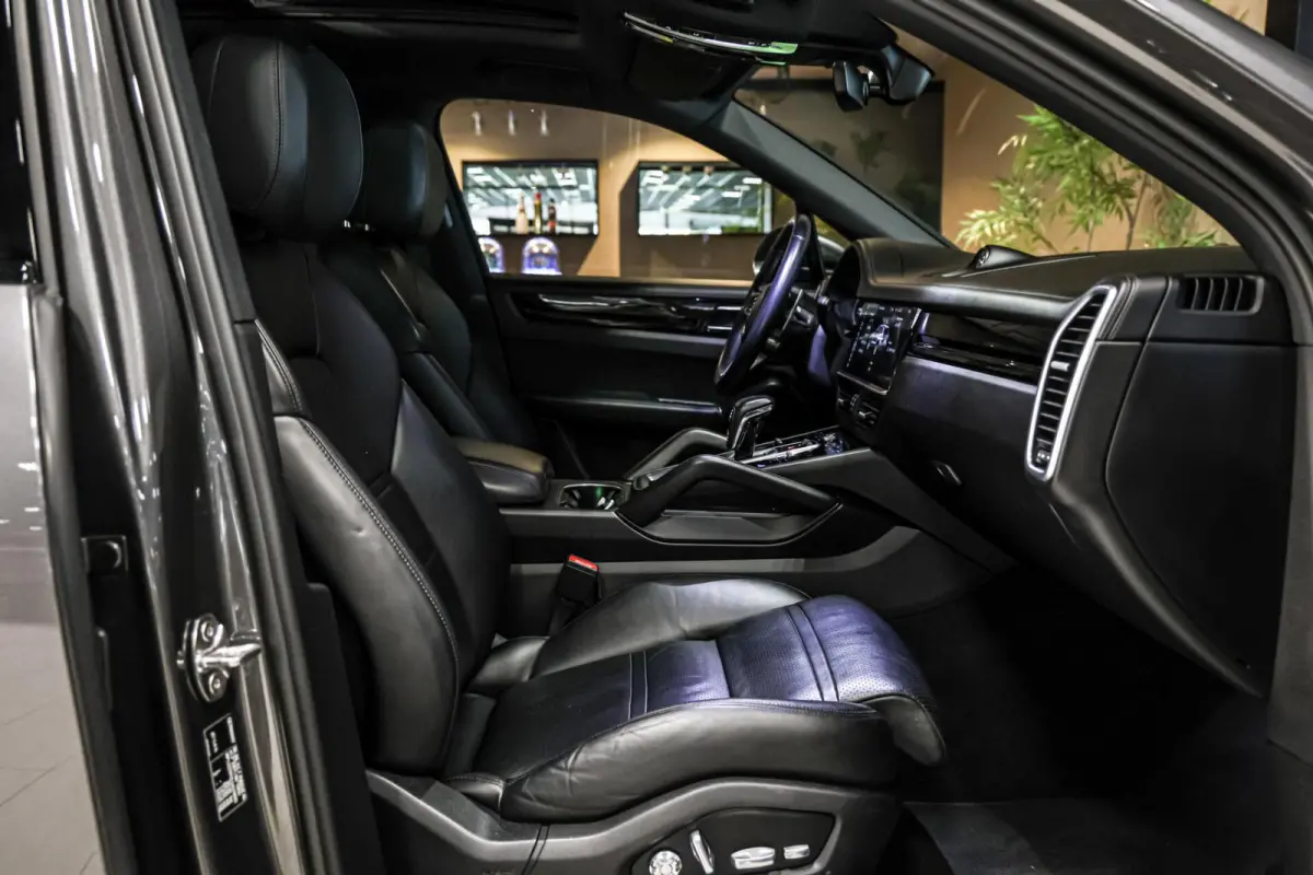 3.0 E-Hybrid|Dealer ondh.|Sportchrono|477 PK