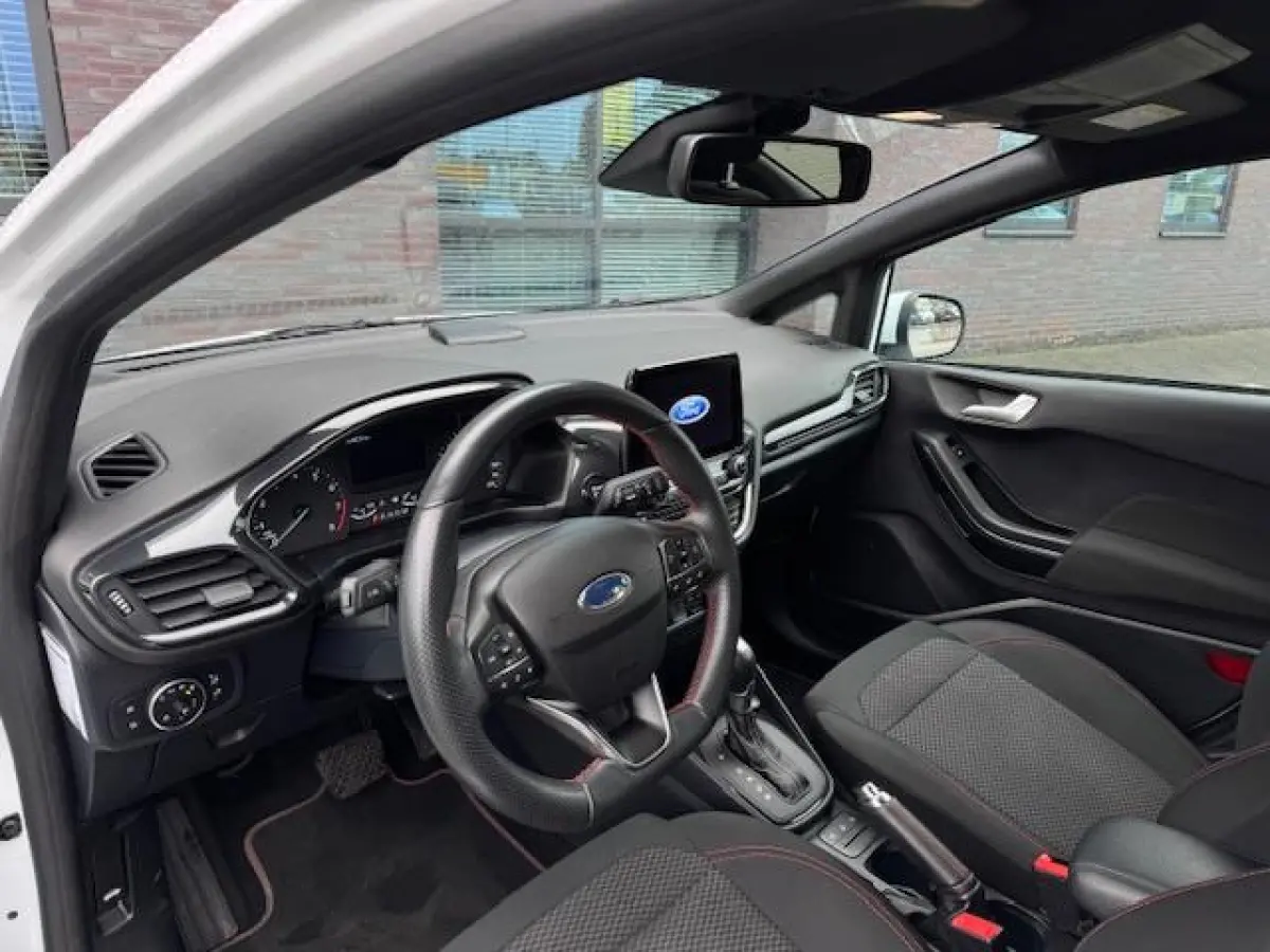 1.0 EcoBoost ST-Line X