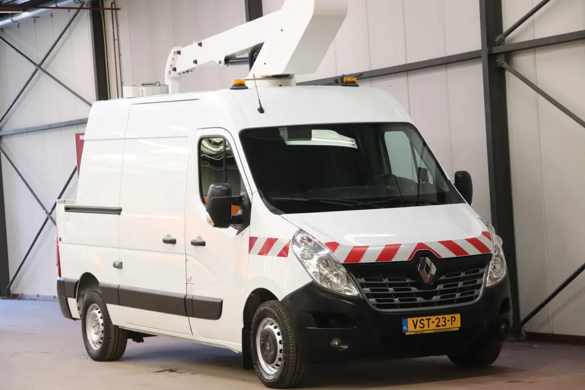 AUTOHOOGWERKER 12 METER NACELLE FRANCE ELEVATEUR 12M
