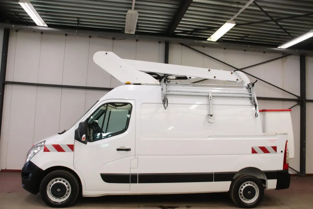 AUTOHOOGWERKER 12 METER NACELLE FRANCE ELEVATEUR 12M