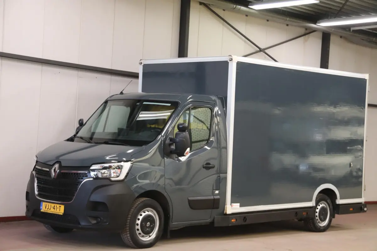 150PK AUTOMAAT LOWLINER VERKOOPWAGEN