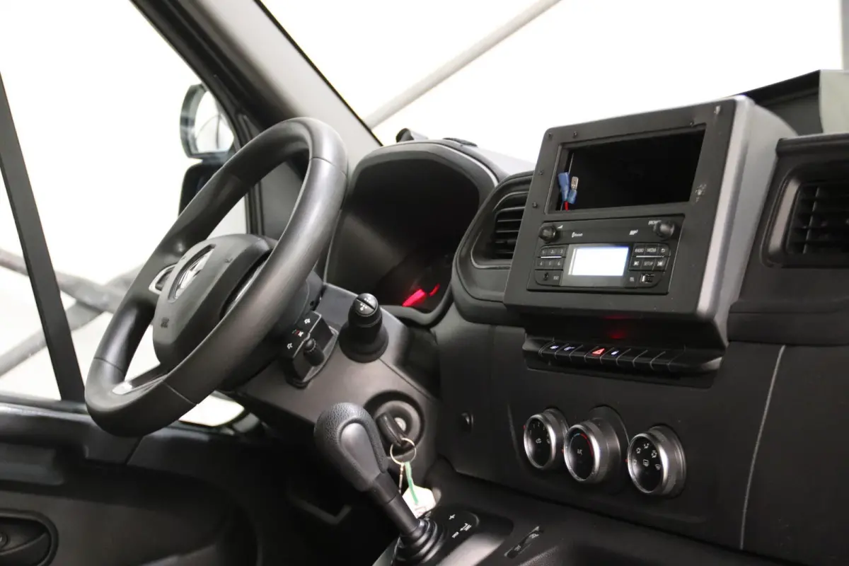 150PK AUTOMAAT LOWLINER VERKOOPWAGEN