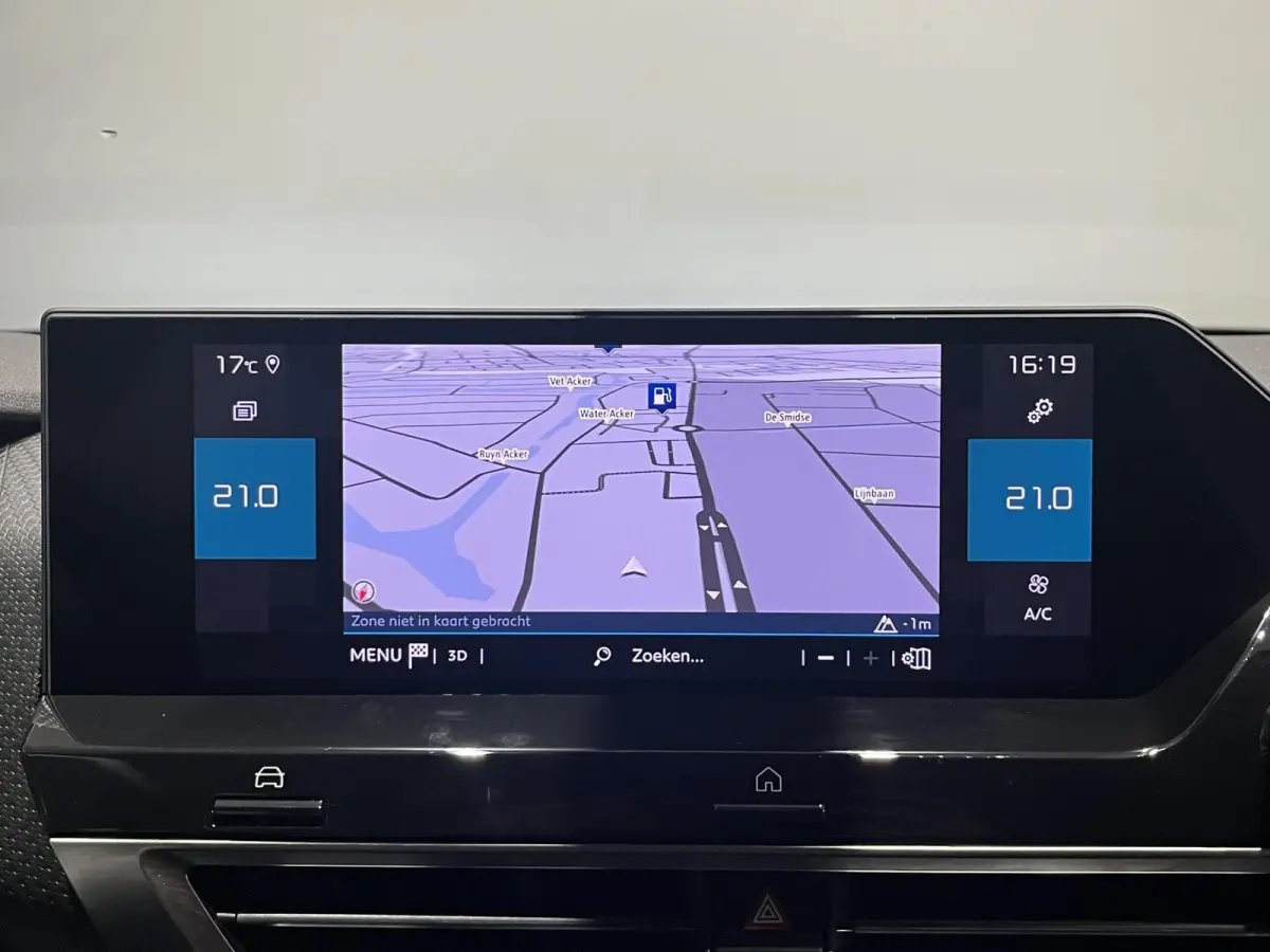1.2 Feel Pack | 130 PK | NAV | HEADUP DISPLAY | CARPLAY ANDROID AUTO | CAMERA | CRUISE | CLIMATE |