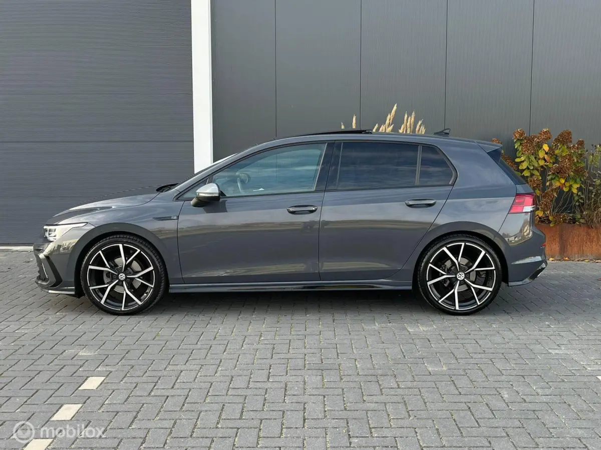 1.5 eTSI 3X R-Line Trekhaak Sterrenhemel KEYLES