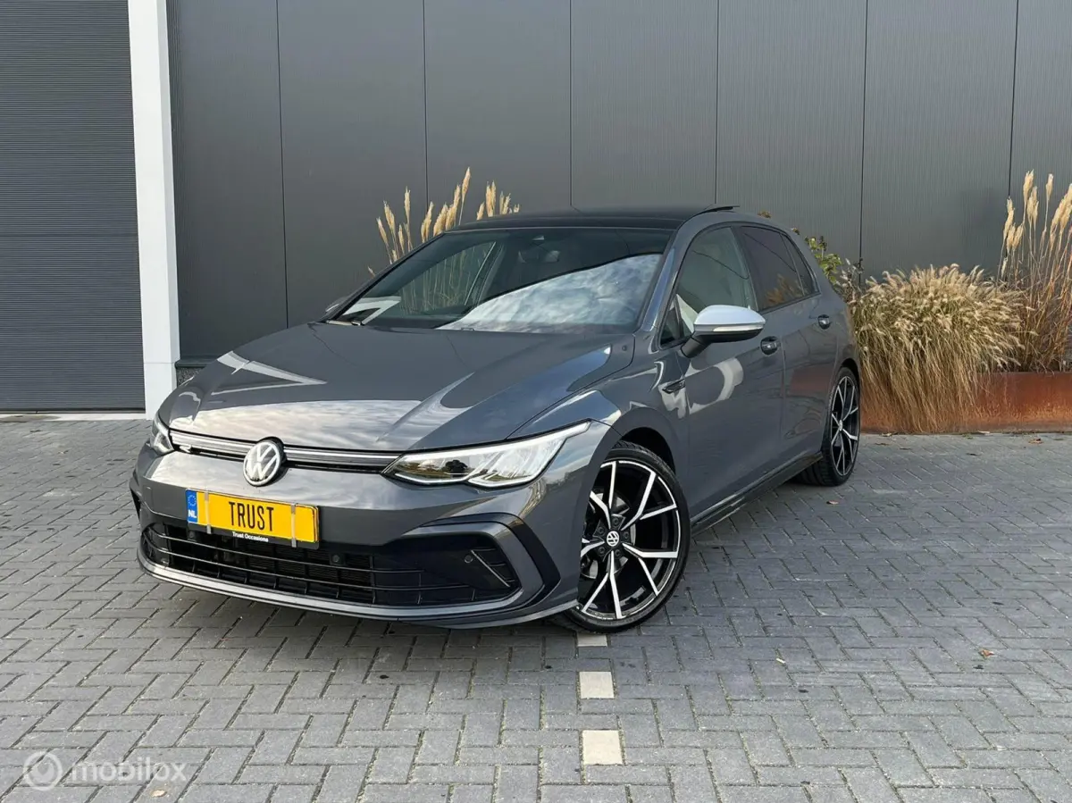 1.5 eTSI 3X R-Line Trekhaak Sterrenhemel KEYLES