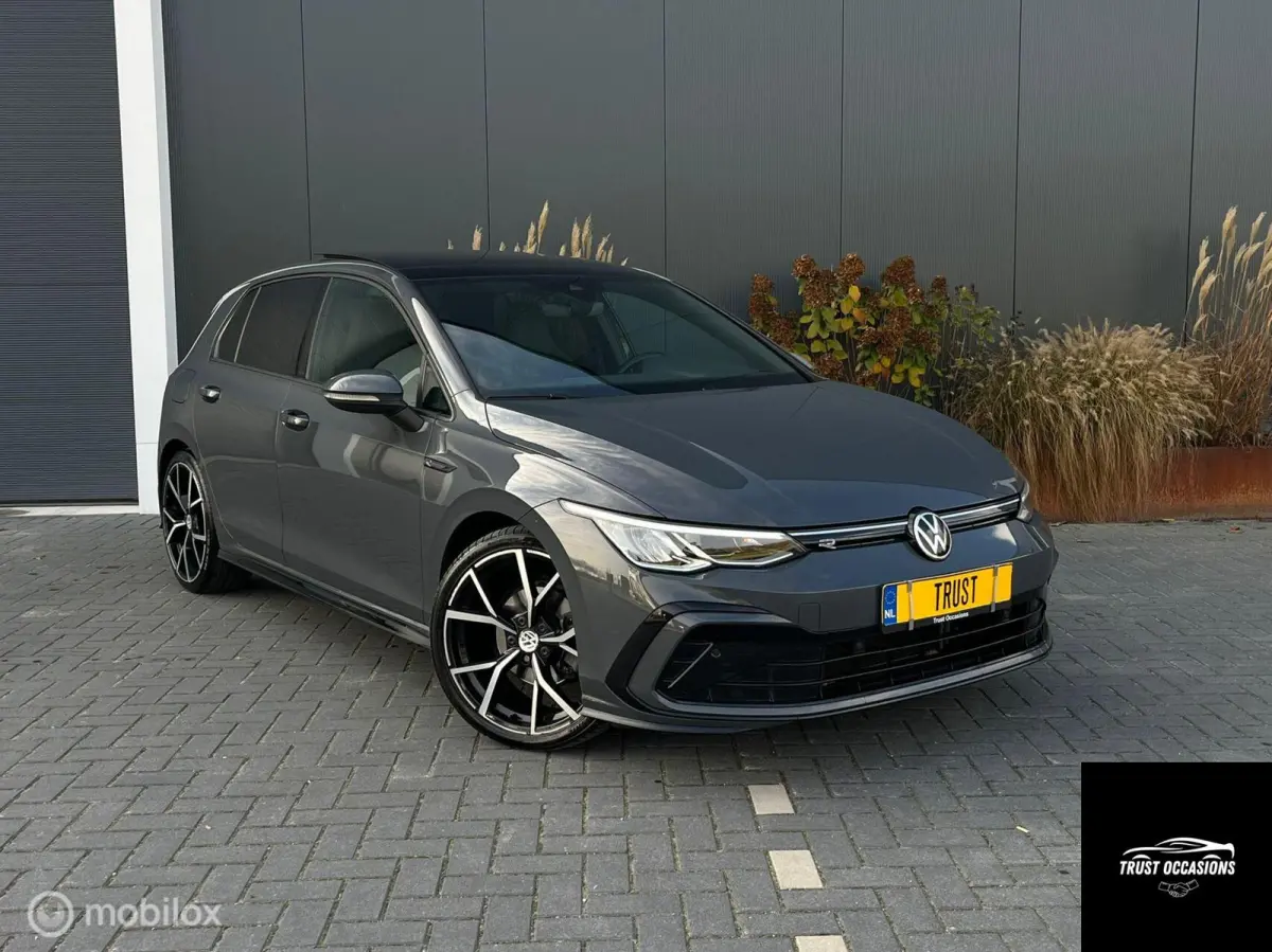 1.5 eTSI 3X R-Line Trekhaak Sterrenhemel KEYLES