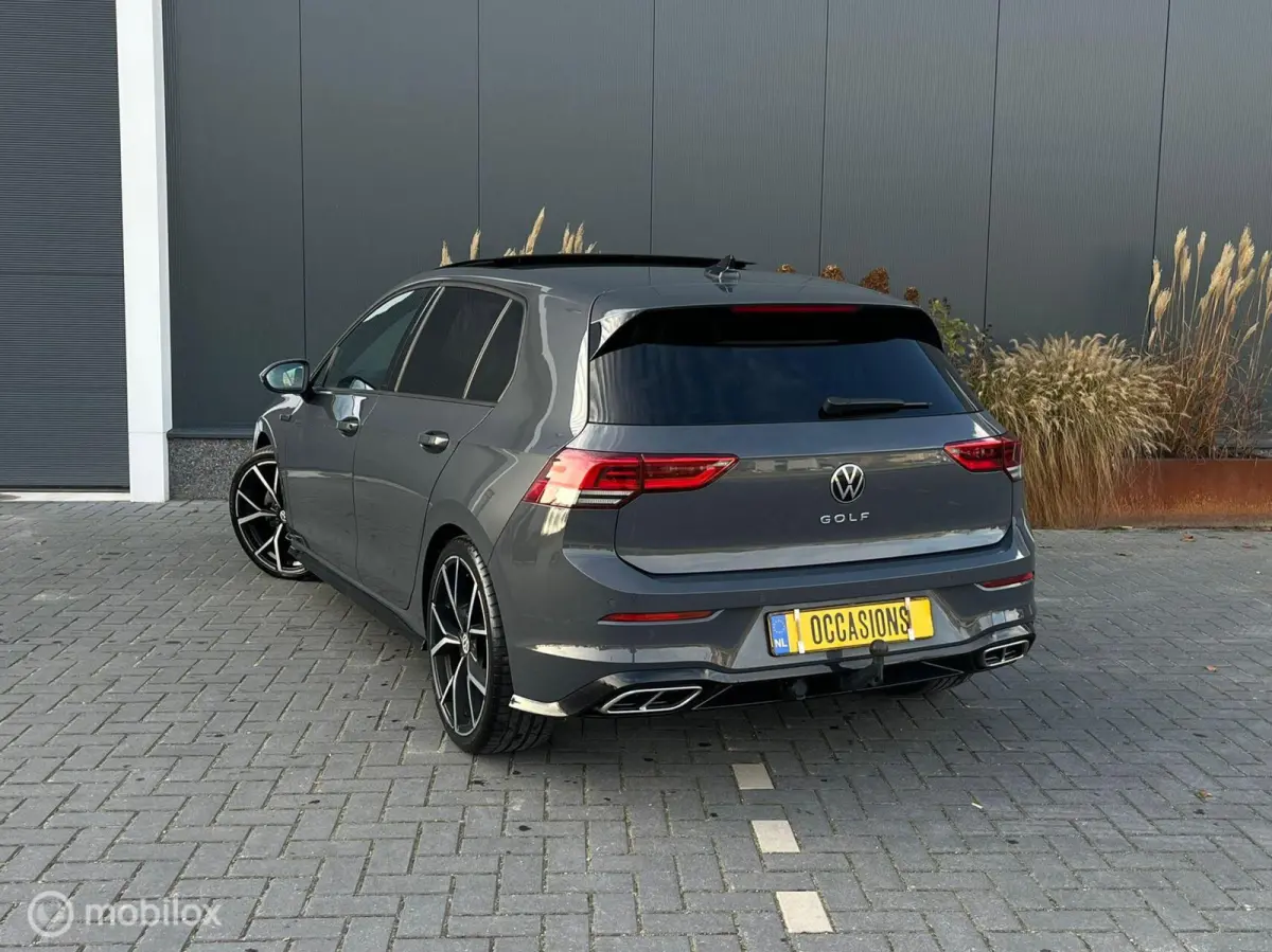 1.5 eTSI 3X R-Line Trekhaak Sterrenhemel KEYLES