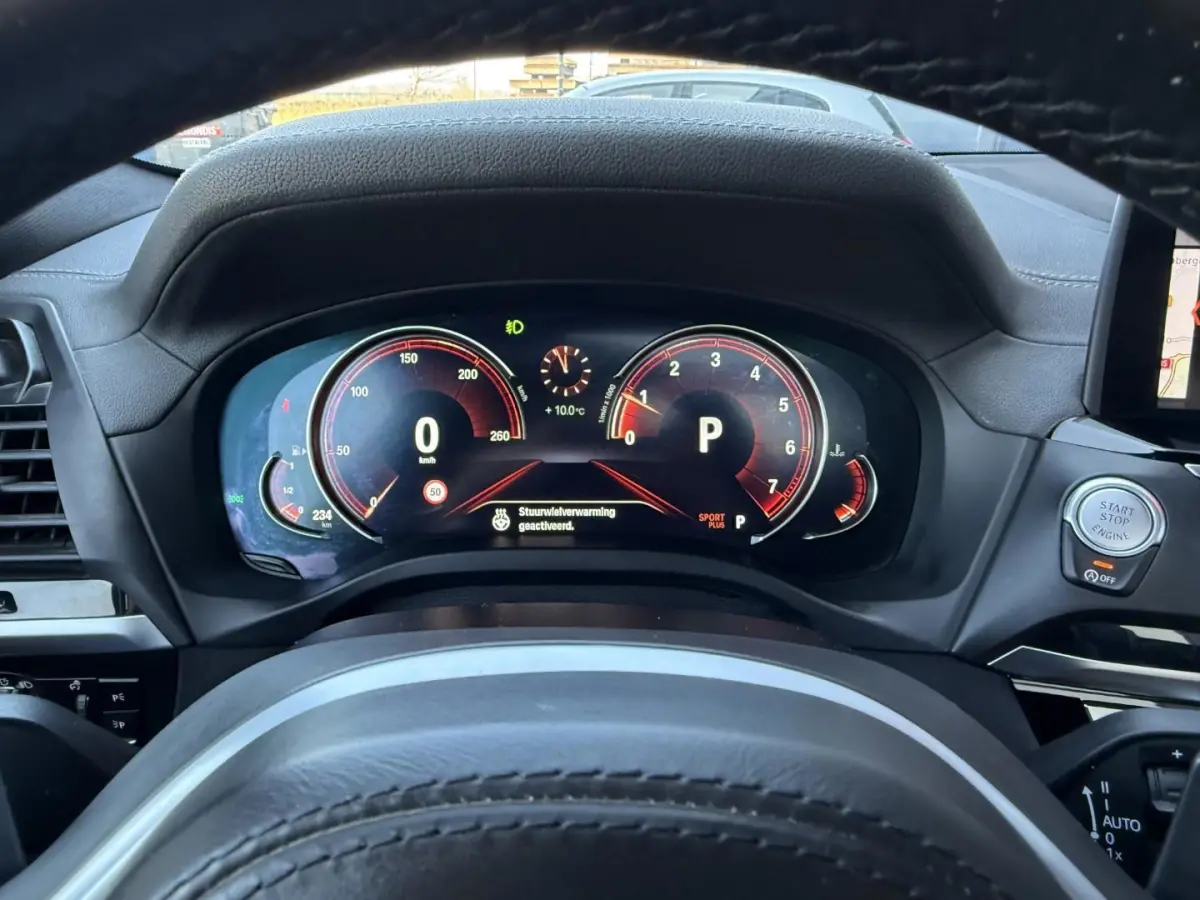 XDrive30i High Exec M-Sport HUD Panorama 360 Trekhaak