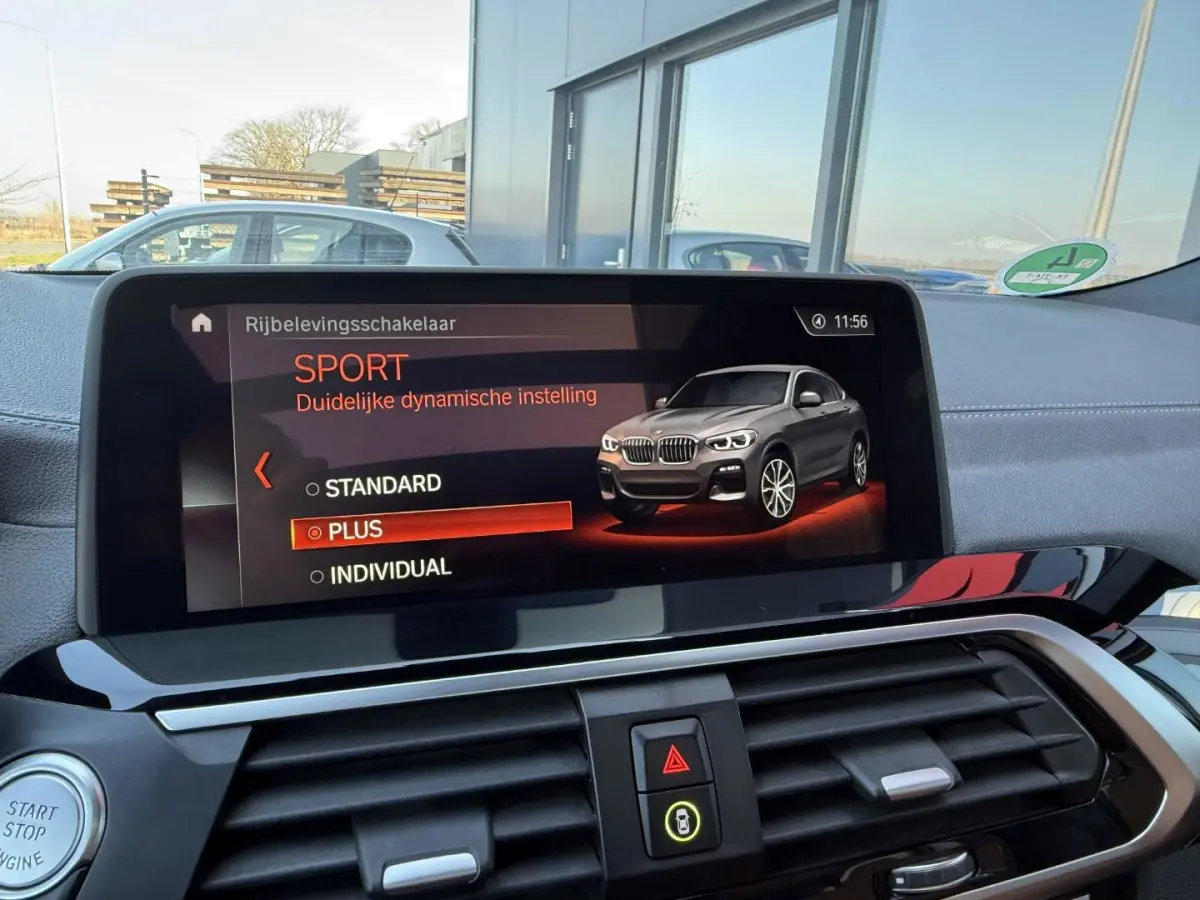 XDrive30i High Exec M-Sport HUD Panorama 360 Trekhaak