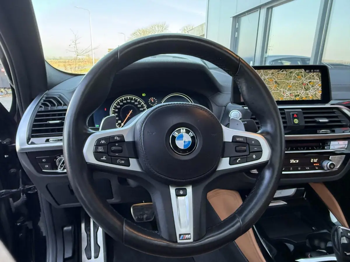 XDrive30i High Exec M-Sport HUD Panorama 360 Trekhaak