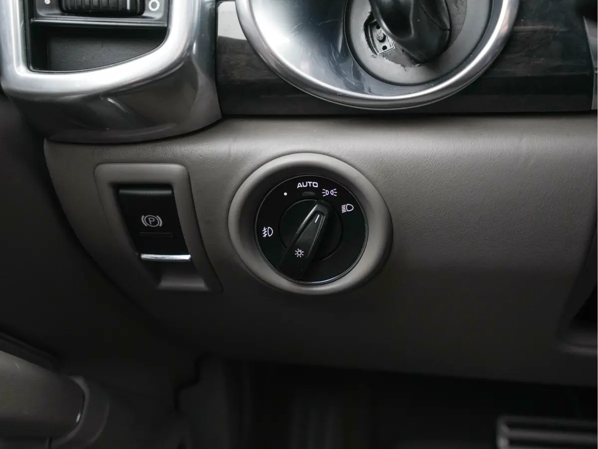 4.8 Turbo AWD Aut. *PANO | LEATHER | BURMESTER-SURROUND | BI-XENON | MEMORY-PACK | NAVI-FULLMAP | ADAPTIVE-CRUISE | AIR-SUSPENSION | CAMERA | SPORT-SEATS |  20''ALU*
