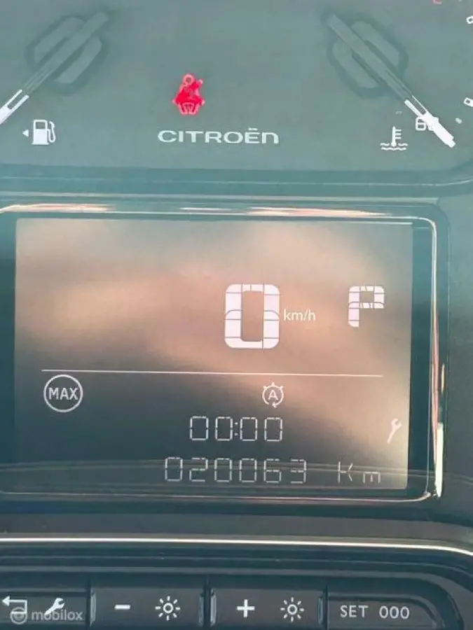 1.2 96kw/Plus/navi/nog fabrieksgarantie