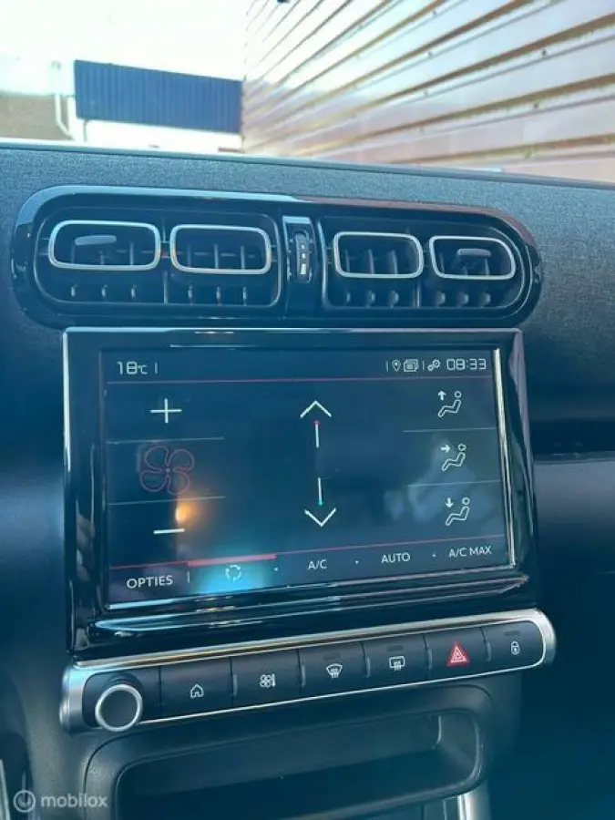 1.2 96kw/Plus/navi/nog fabrieksgarantie