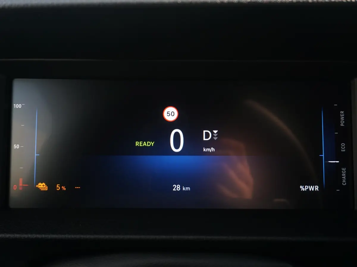 Electric L3 50 kWh | 0% rente | 8 jaar garantie | Apple Carplay | achteruitrijcamera | RAL1032