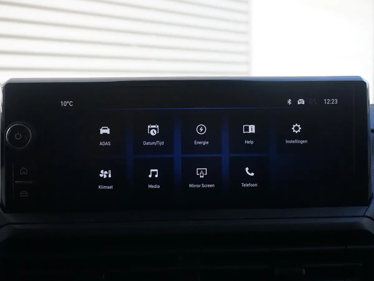 Electric L3 50 kWh | 0% rente | 8 jaar garantie | Apple Carplay | achteruitrijcamera | RAL1032