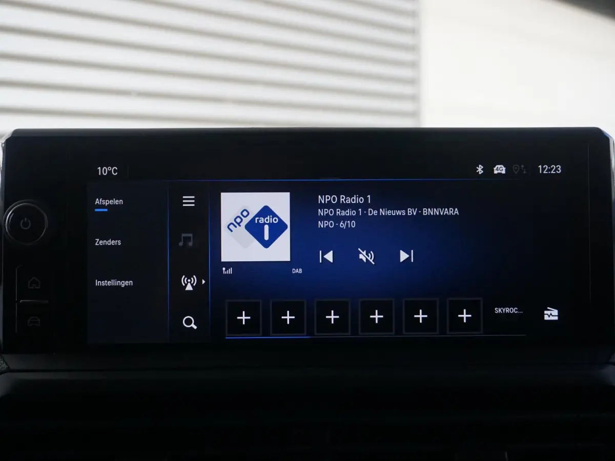 Electric L3 50 kWh | 0% rente | 8 jaar garantie | Apple Carplay | achteruitrijcamera | RAL1032