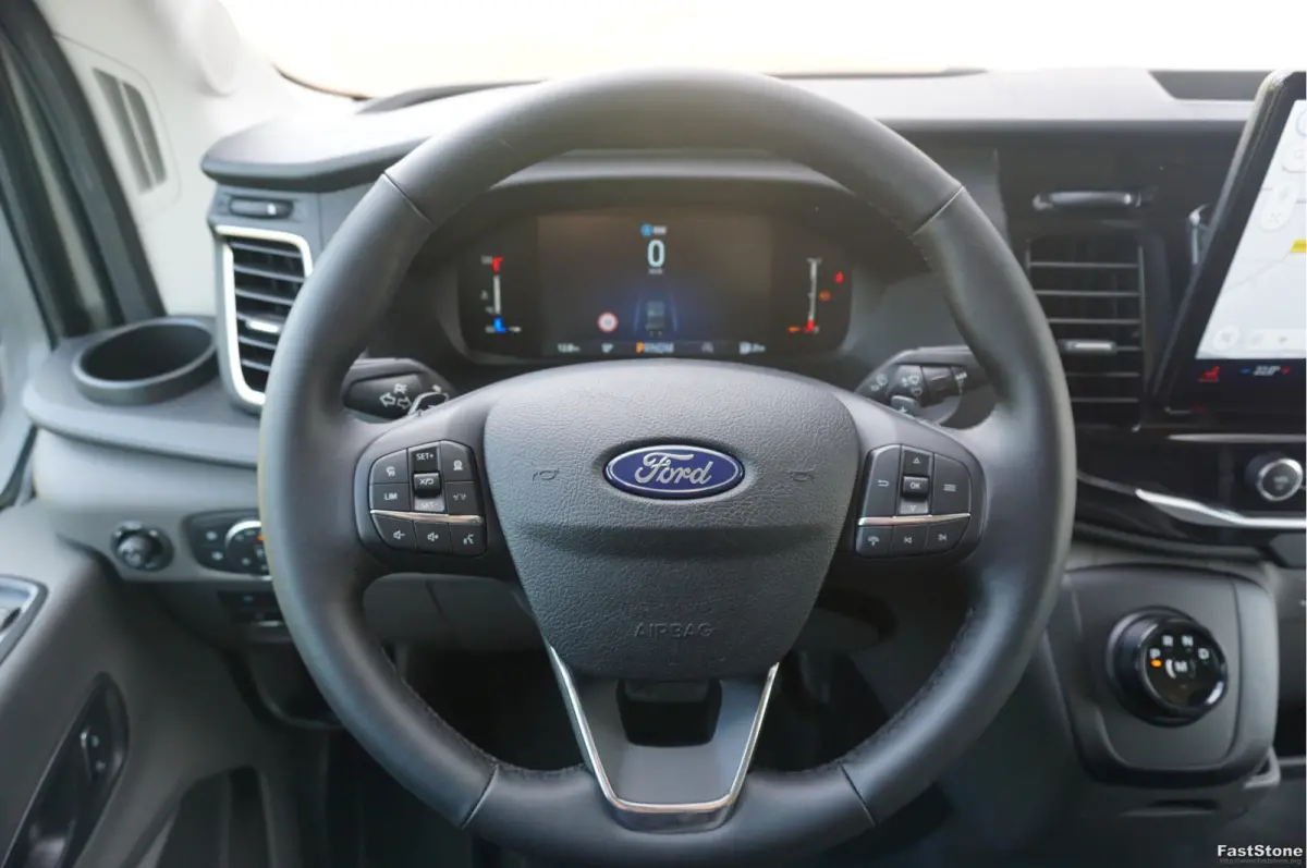 350L L3H2 Limited AUT-8 165PK BPM VRIJ Navi, Adap. Cruise, 360° Cam, Trekhaak, Xenon!! NR. 275