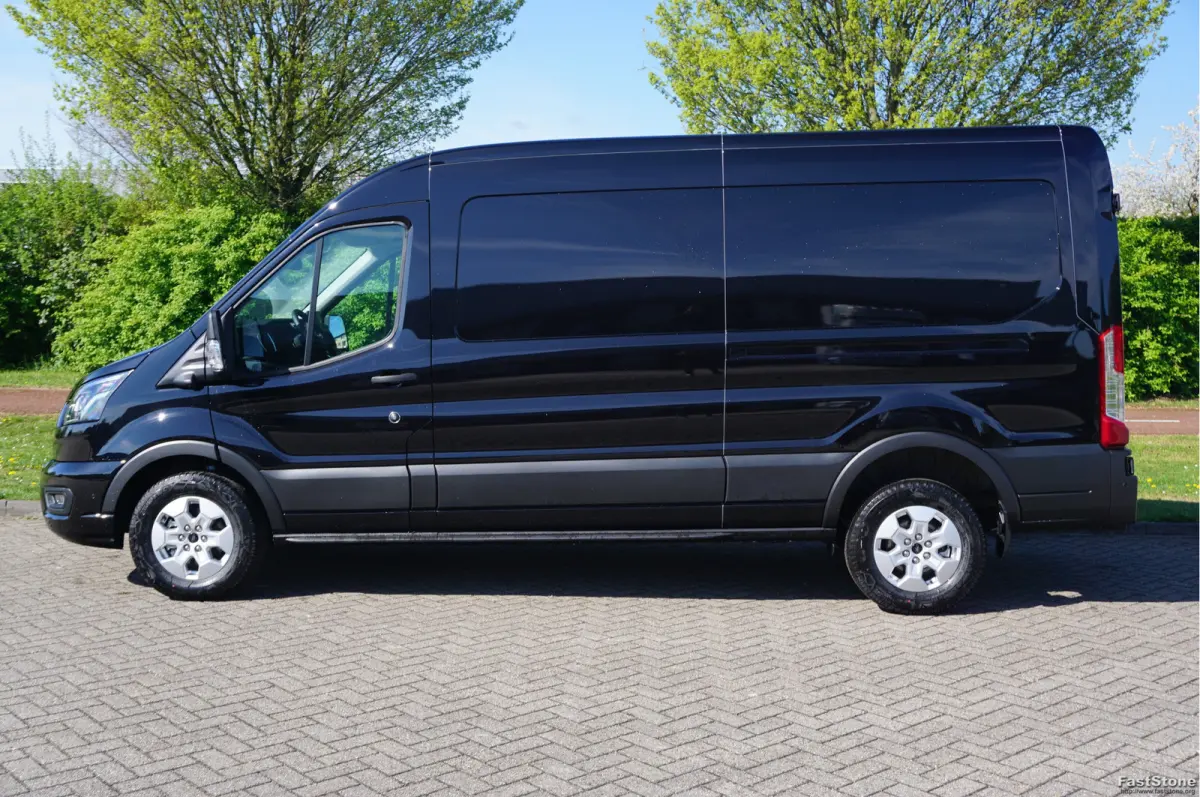350L L3H2 Limited AUT-8 165PK BPM VRIJ Navi, Adap. Cruise, 360° Cam, Trekhaak, Xenon!! NR. 275