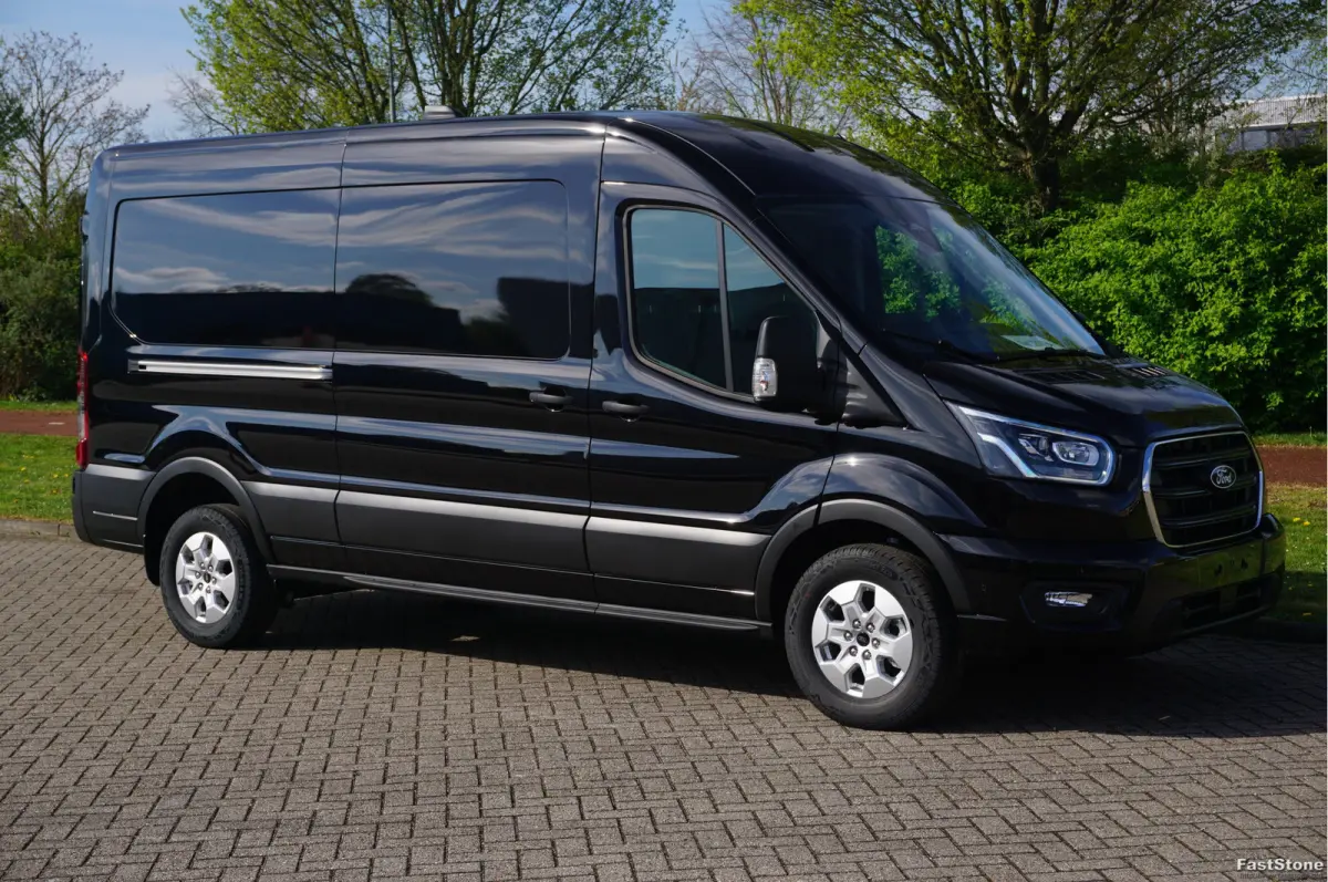 350L L3H2 Limited AUT-8 165PK BPM VRIJ Navi, Adap. Cruise, 360° Cam, Trekhaak, Xenon!! NR. 275