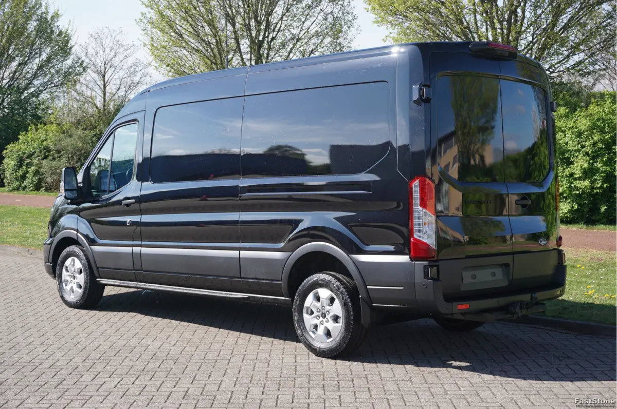 350L L3H2 Limited AUT-8 165PK BPM VRIJ Navi, Adap. Cruise, 360° Cam, Trekhaak, Xenon!! NR. 275