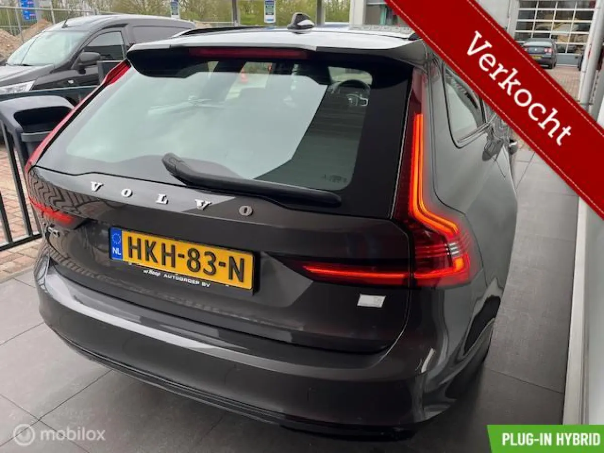 2.0 T6 AWD R-DESIGN PHEV | GOOGLE NAV | PANO | VOL