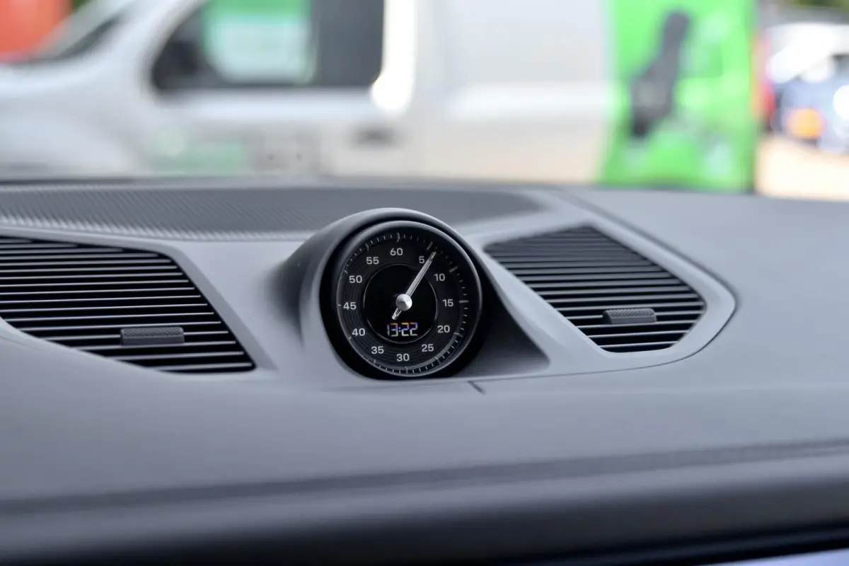 3.0 E-Hybrid. GT Pakket. Carbon, Leder, Softcl, Luchtv, BTW, ACC, 360, 18 Weg, Trekh, Bose, Keyless, Stuurvw
