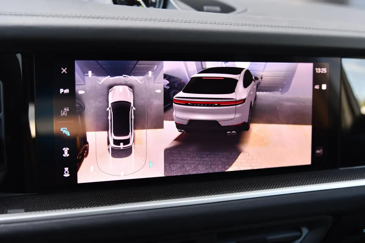 3.0 E-Hybrid. GT Pakket. Carbon, Leder, Softcl, Luchtv, BTW, ACC, 360, 18 Weg, Trekh, Bose, Keyless, Stuurvw