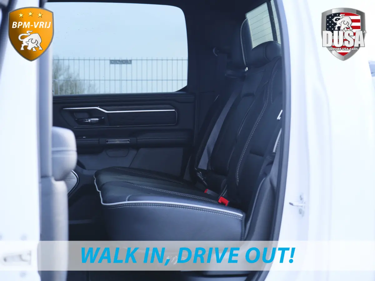 | 1500 | Limited | Night | 3.0L Twin-Turbo I6 | High Output | RAMBOX Massage stoelen | Passenger Display | RAMBOX Getoonde accessoires zijn verkrijgbaar tegen meerprijs
