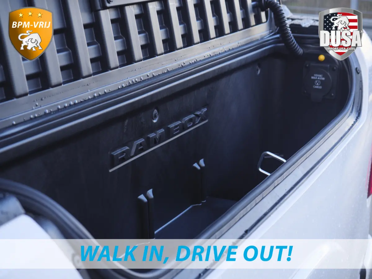 | 1500 | Limited | Night | 3.0L Twin-Turbo I6 | High Output | RAMBOX Massage stoelen | Passenger Display | RAMBOX Getoonde accessoires zijn verkrijgbaar tegen meerprijs
