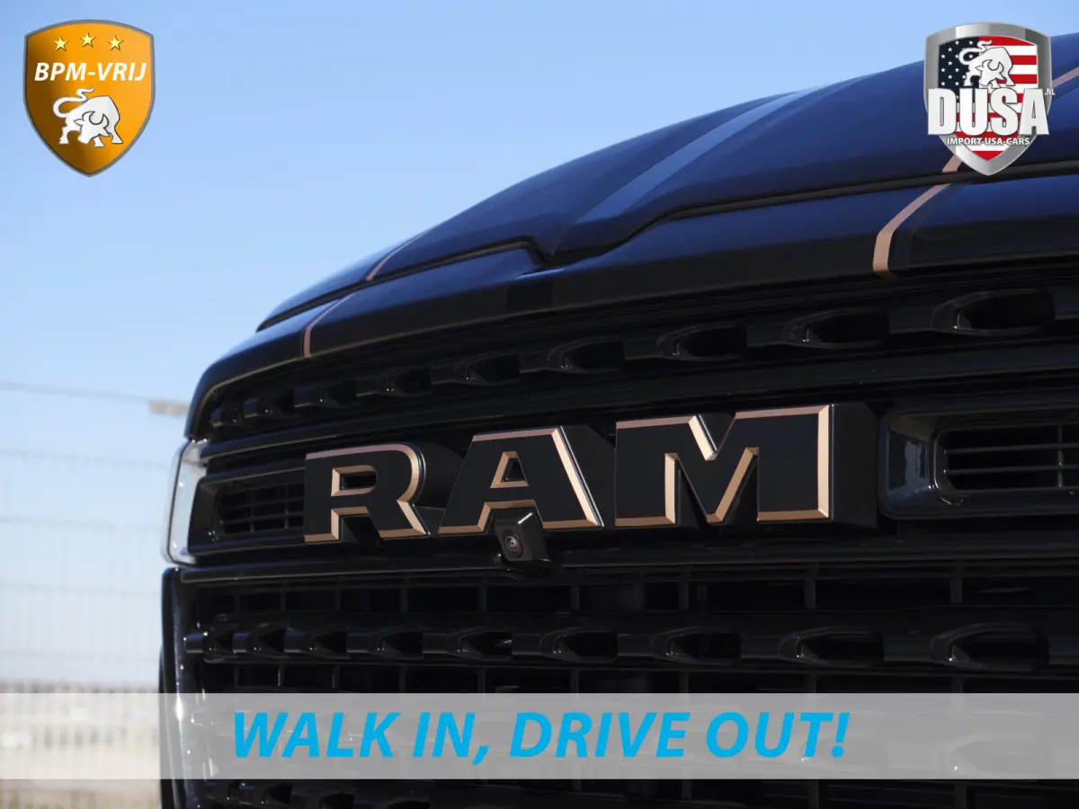 | 1500 | Limited | Night | 3.0L Twin-Turbo I6 | High Output | BPM-VRIJ Passenger Display | 14,4 Touch Screen | RAMBOX Getoonde accessoires zijn verkrijgbaar tegen meerprijs