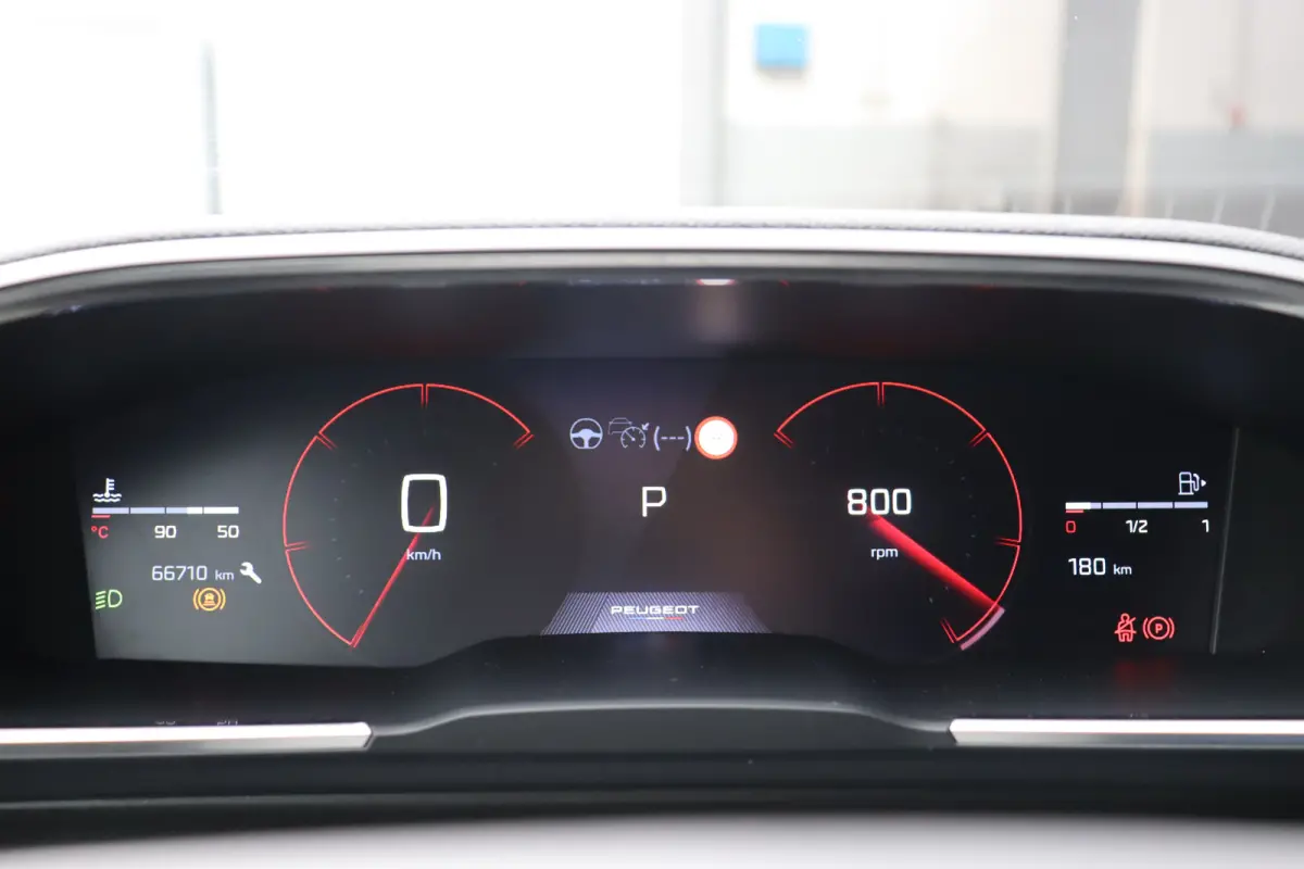 1.2 PURETECH 130PK ALLURE AUTOMAAT / NAVI / LEDER / CLIMA / FULL-LED / PDC / °360 CAMERA / BLUETOOTH / ADAPT. CRUISECONTROL / 1E EIGENAAR / NIEUWSTAAT !!