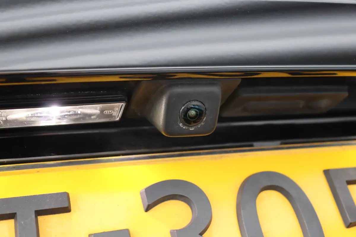 1.2 PURETECH 130PK ALLURE AUTOMAAT / NAVI / LEDER / CLIMA / FULL-LED / PDC / °360 CAMERA / BLUETOOTH / ADAPT. CRUISECONTROL / 1E EIGENAAR / NIEUWSTAAT !!